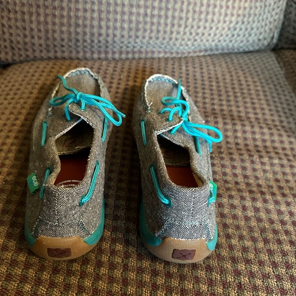 TWISTED X ECO. Mocs. TEAL TRIM. WM SZ 10 - Picture 6 of 9